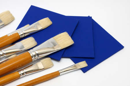 brushes and  canvas on a white background
の写真素材