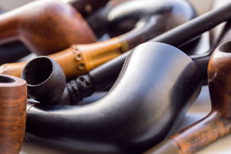 vintage collection of tobacco pipes
の写真素材