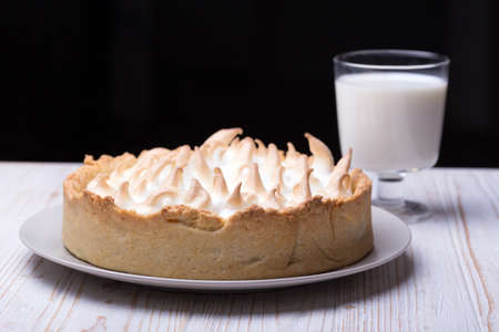 dessert - delicious lemon tarts and classic meringue toppingの写真素材