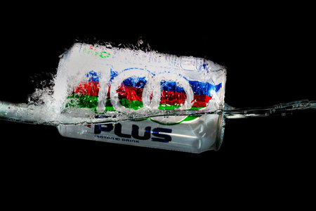 100PLUS was launched in Malaysia in 1983. Ahead of its time with its Sports & Active Lifestyle positioning then, success did not come easily for the new brand.のeditorial素材