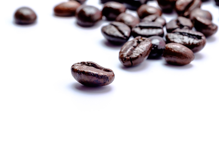 Coffee beans isolated on white backgroundの写真素材