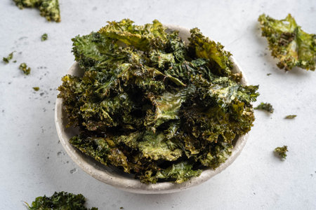 Green Kale Chips with salt and oil