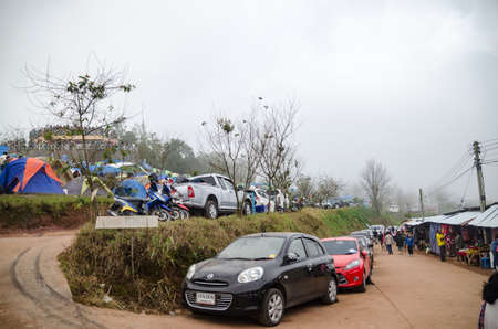 PHETCHABOON, THAILAND - OCTORBER 24, 2015: Season of tourists to Season of tourists to Phu Thap berk. Phetchabun, Thailandのeditorial素材