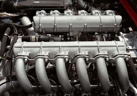 flat 12 cylinder boxer engine