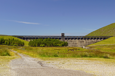 Loch Glascarnoch, a reservoir 7km long, is about halfway between Ullapool and Inverness.のeditorial素材