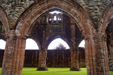 The monastery Sweetheart is a former Cistercian monastery in Scotland. It is located about 13 km south of Dumfries in the county of Dumfries and Galloway in southwestern Scotland, near the village of New Abbey.の写真素材