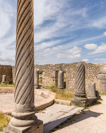 Volubilis is a partly excavated Roman city in Morocco situated near Meknes between Fes and Rabat. Built in a fertile agricultural area, it was developed from the 3rd century BC onwards as a Phoenician Carthaginian settlementの写真素材