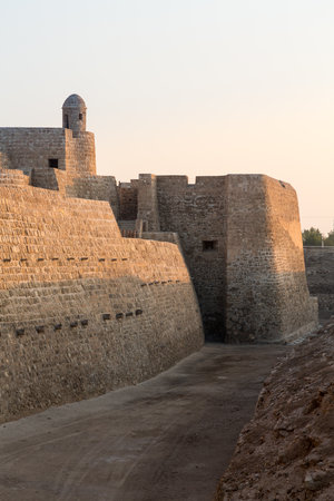 Dusk at the recontructed Bahrain Fort near Manama at Seef, Bahrainのeditorial素材