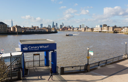 LONDON, UK - JANUARY 30, 2016: Thames Clippers ferry terminal on River Thames in Canary Wharf, Docklands, London, Englandのeditorial素材