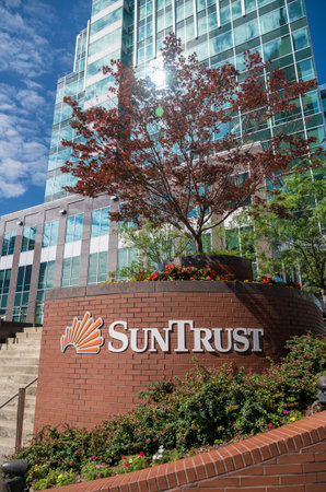 Nashville, Tennessee - 28 June 2021: Detail of the main building for SunTrust bank in the financial downtown district of Nashvilleのeditorial素材