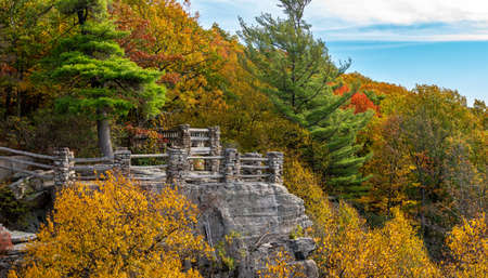 Coopers Rock state park overlook over the Cheat River in narrow wooded gorge in the autumn. Park is near Morgantown, West Virginiaの写真素材