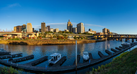 St Paul, MN - 14 October 2023: Early morning cityscape of St Paul Minnesota and Mississippi riverのeditorial素材