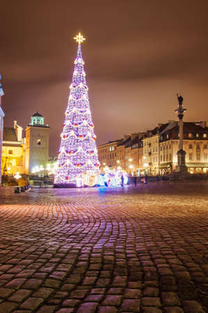 Christmas tree in the center of Warsawのeditorial素材