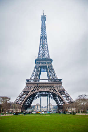 view of the Eiffel Tower in Parisの写真素材