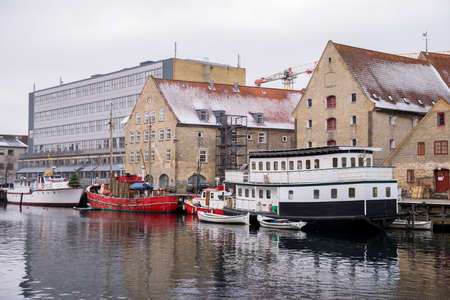 COPENHAGEN, DENMARK - 30 DECEMBER, 2014: One of the many canals in the city center. December 30, 2014 Copenhagen, Denmark.のeditorial素材