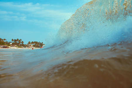big wave moves to the Sri Lankan shore