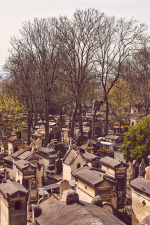 PARIS, FRANCE -APRIL 4, 2018: Pere Lachaise Cemetery is the largest cemetery in the city of Parisのeditorial素材