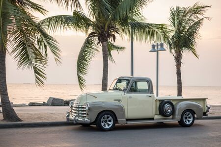 CHONBURI, THAILAND - March 14, 2018: The 1947 Chevrolet Truck parking at the seaside on street.のeditorial素材