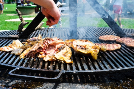 prepare the grill の写真素材