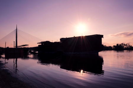 Purple sunset on Sava river in Belgradeの写真素材