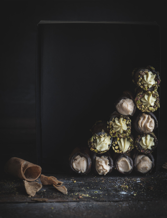 Traditional Italian dessert cannoliの写真素材