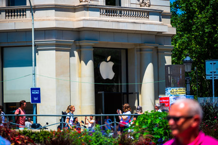 Barcelona, Spain - May 26 2022: Apple store in Plaza Catalunya, Barcelona.のeditorial素材