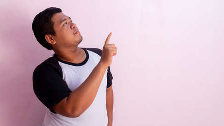 FAT MEN WHO ARE THINKING OF SOMETHING AND GET IDEAS