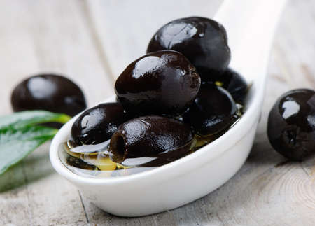 Olivesの写真素材