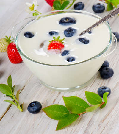 Yogurt with berriesの写真素材