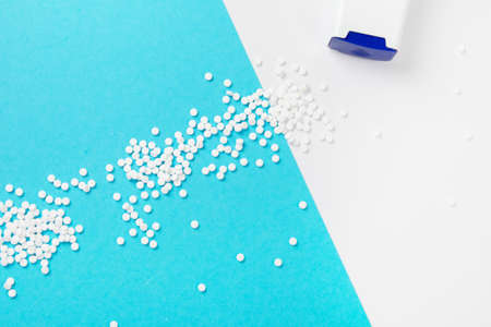 Sugar substitute on color background. Diabetic concept. Top view, flat lay, copy spaceの写真素材