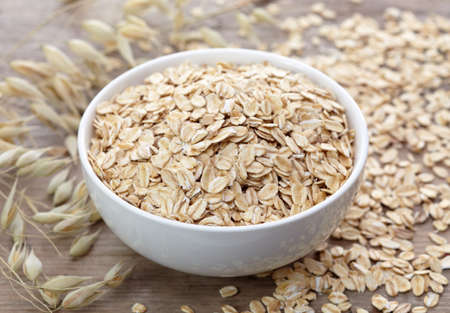 Bowl of oat flakesの写真素材