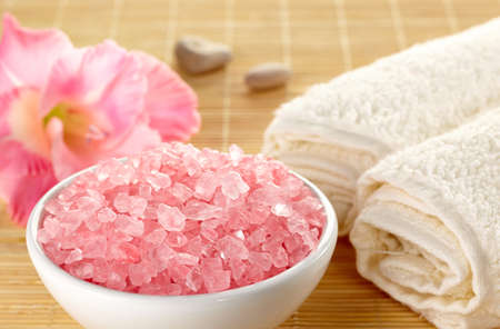 Bowl of pink bath saltsの写真素材