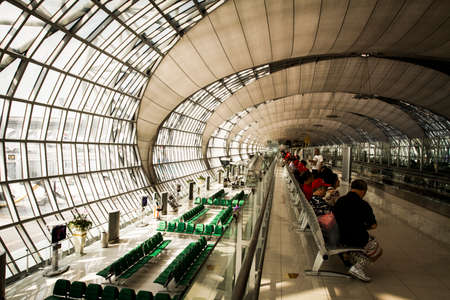 Bangkok, Thailand - 24 February, 2011: Interior of the main international airport terminal in Bangkok during the morningのeditorial素材