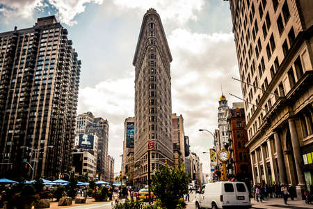 New York, USA - 19 September, 2009: View of the infamous Flatiron Building in midtown Manhattanのeditorial素材