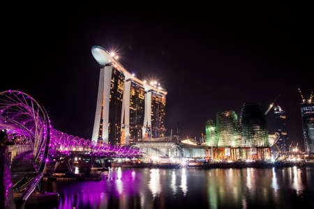 Singapore, Singapore - 19 May, 2010: Marina Bay Sands under construction at nightのeditorial素材