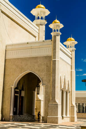Sultan Omar Ali Saifuddin Mosque in Bandar Seri Begewan, Bruneiのeditorial素材