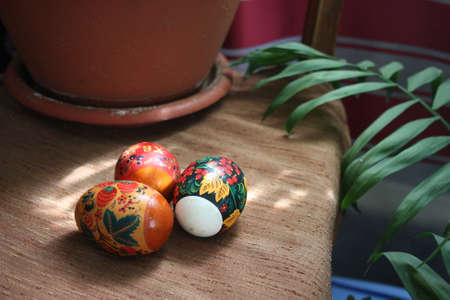Easter egg cake popsの写真素材