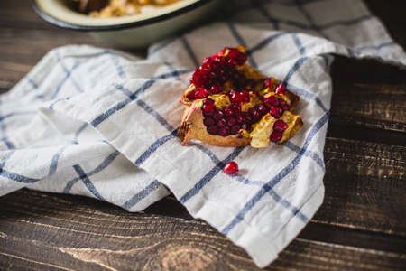 the seeds of the fruit lying on the napkinの写真素材