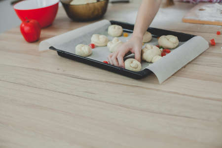 Mother and daughter to cook sconesの写真素材