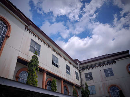 Blue sky and government buildingの写真素材