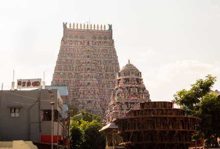 Kumbakonam, Tamil Nadu, India - February 2020: The tall, ornate gateway tower of the ancient Sarangapani temple complex in the city of Kumbakonam.のeditorial素材