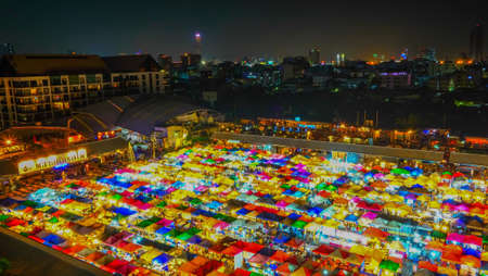 Train night marketの素材