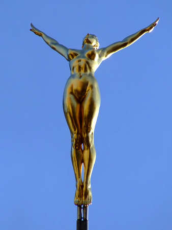 Gold art statue of  womanの写真素材
