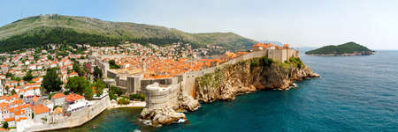 Panoramic aerial of old Dubrovnik walls の写真素材
