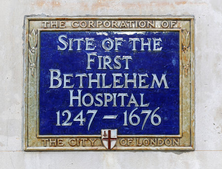LONDON, UNITED KINGDOM - NOVEMBER 24  Blue plaque in London on NOVEMBER 24, 2013  Bethlehem Hospital memorial plaque in London, United Kingdom のeditorial素材