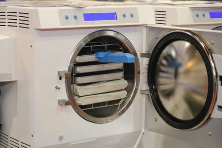 Modern Front Loading Autoclave Sterilization Unit With Pressure Chamber