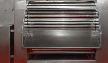 Mechanical Fruit Sorting and Calibrating Machine