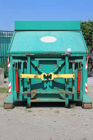 Big Industrial Hydraulic Press Container Ecology Garbage