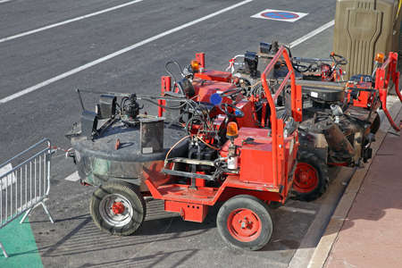 Road and Street Pavement Lines Marking Machines