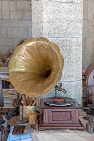 Vintage Gramophone at Flea Market in San Marinoの写真素材